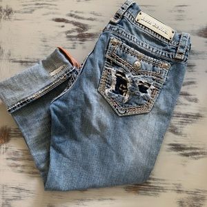 Rock Revival distressed jean capris